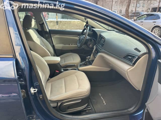 Hyundai Elantra VI (AD) 2.0 AT
