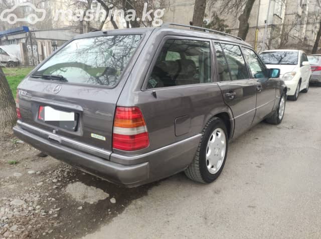 Mercedes-Benz E-Класс I (W124) 320 3.2 AT