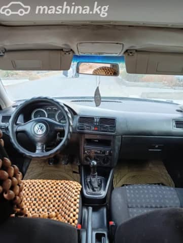 Volkswagen Bora 1.6 MT