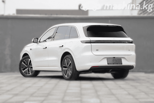 LiXiang L6 1.5hyb AT 4WD