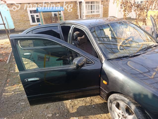 Nissan Maxima IV (A32) 2.0 MT
