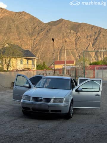 Volkswagen Bora 1.6 MT