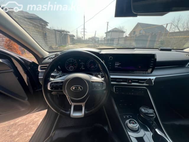 Kia K5 III LPi 2.0 AT