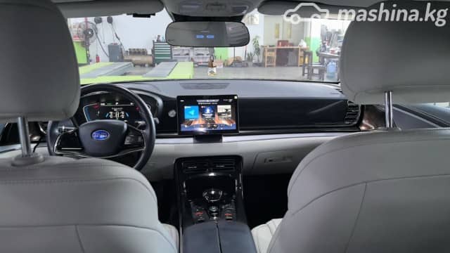 BYD E9 Electro AT