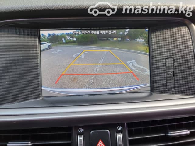 Kia K5 II 2.0 AT