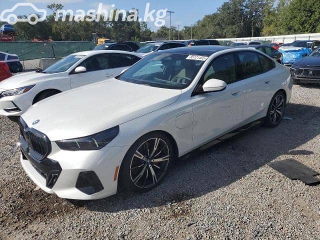 BMW 5 серии VIII (G60/G61/G68) 550e xDrive 3.0hyb AT 4WD