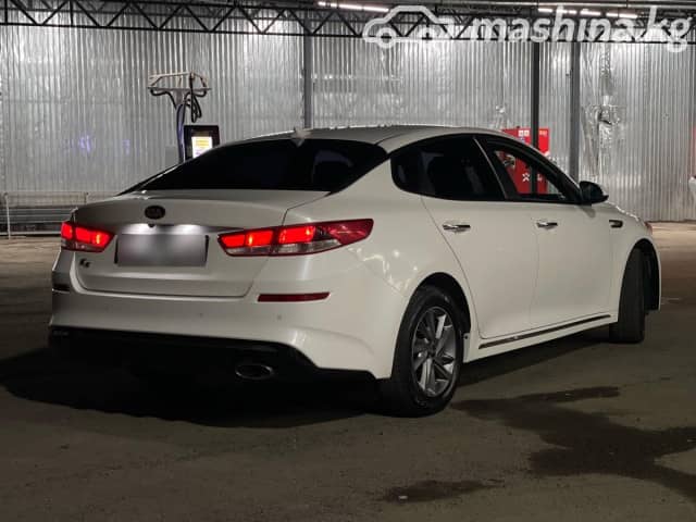 Kia K5 II 2.0 AT