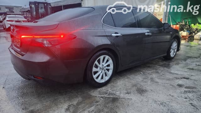 Toyota Camry (Japan) XV70 рестайлинг 2.5hyb AT