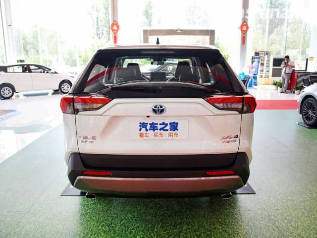 Toyota RAV4 V (XA50) 2.0 CVT 4WD