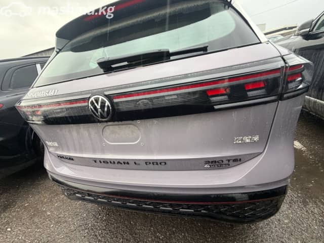 Volkswagen Tiguan III (China Market) 2.0 AMT 4WD