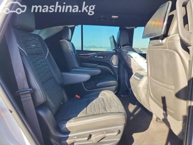 Cadillac Escalade V ESV 6.2 AT 4WD