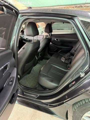 Hyundai Sonata VIII (DN8) 1.6 AT