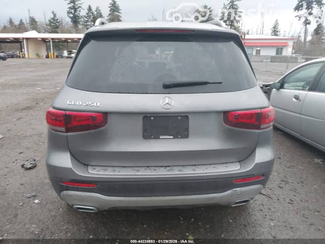 Mercedes-Benz GLB I (X247) 250 2.0 AMT 4WD