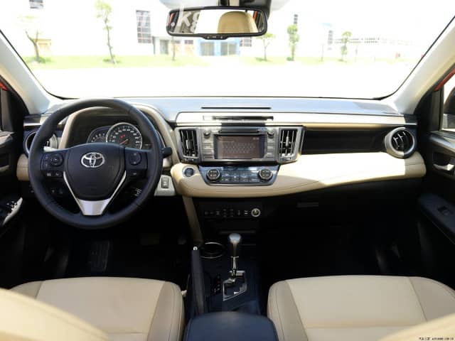 Toyota RAV4 V (XA50) 2.5 AT 4WD