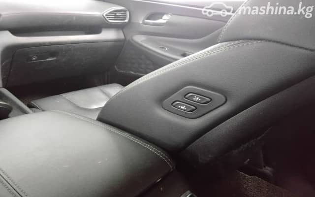 Hyundai Santa Fe IV 2.2d AT 4WD