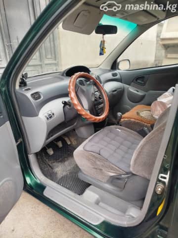 Toyota Yaris Verso 1.5 MT