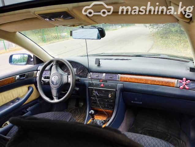 Audi A6 II (C5) 2.4 MT