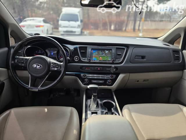 Kia Carnival III 2.2d AT