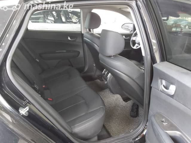 Kia K5 II 2.0 AT