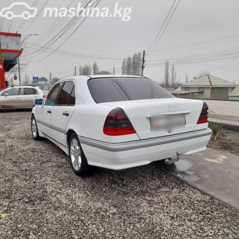 Mercedes-Benz C-Класс I (W202) Рестайлинг 240 2.6 MT