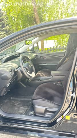 Toyota Prius IV Рестайлинг (XW50) 1.8hyb AT