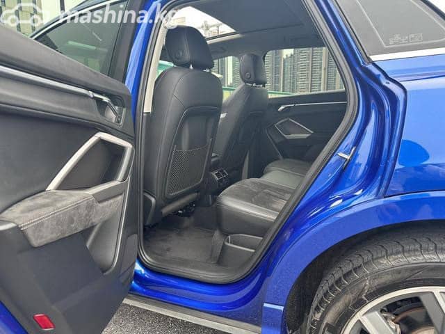 Audi Q3 II (F3) 40 TFSI 2.0 AMT