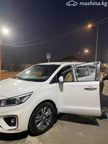 Kia Carnival III 2.2d AT