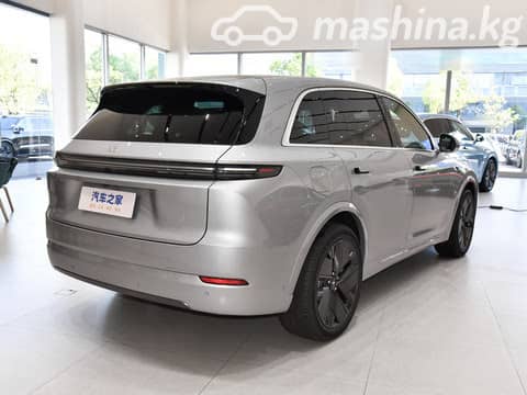 LiXiang L7 Рестайлинг 1.5hyb AT 4WD