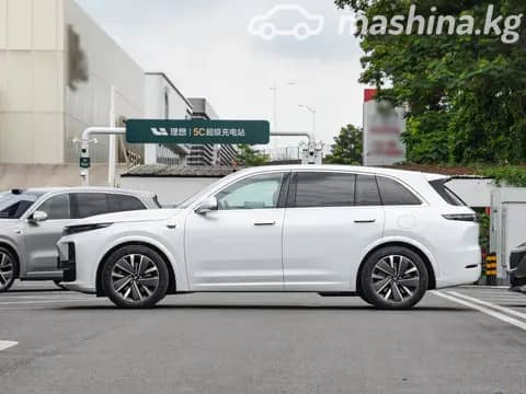 LiXiang L7 Рестайлинг 1.5hyb AT 4WD