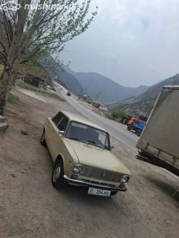 ВАЗ (Lada) 2101 21011 1.3 MT