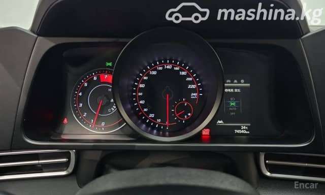 Hyundai Avante VII 1.6 AT