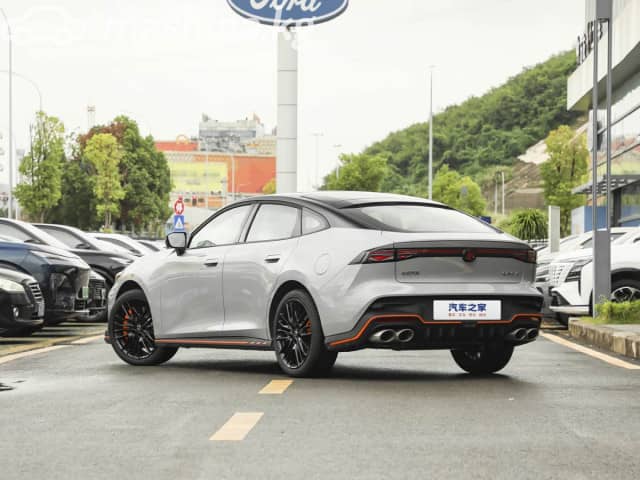 Changan UNI-V 1.5 AMT