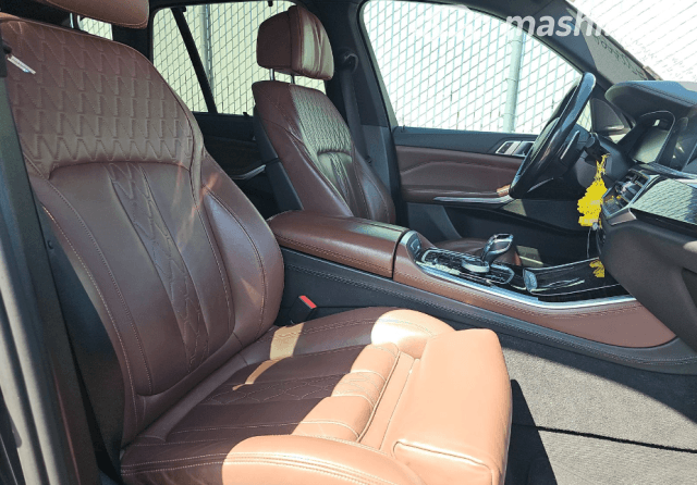 BMW X5 IV (G05/G18) 40i 3.0 AT 4WD