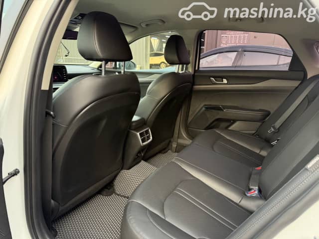 Kia K5 III LPi 2.0 AT