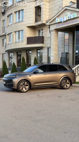 LiXiang L7 Рестайлинг 1.5hyb AT 4WD