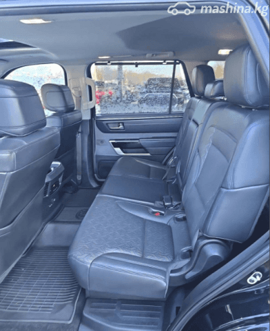 Toyota Sequoia III 3.5hyb AT 4WD