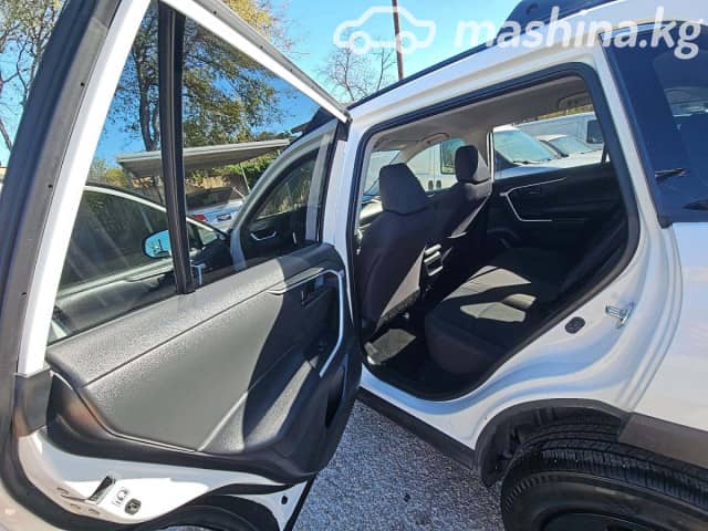 Toyota RAV4 V (XA50) 2.5 AT