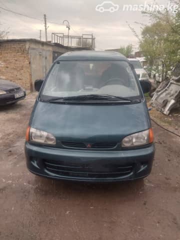 Mitsubishi Space Gear I 2.4 MT
