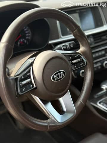 Kia K5 II 2.0 AT
