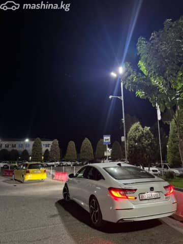 Honda Accord X Рестайлинг 2.0hyb CVT