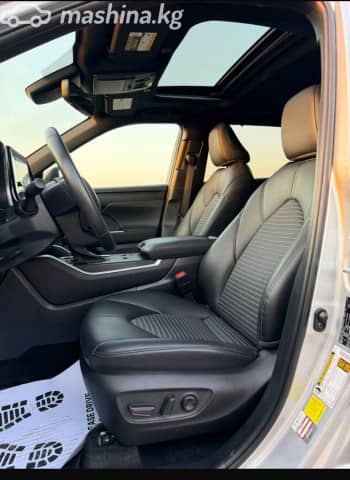 Toyota Highlander IV (U70) 2.4 AT