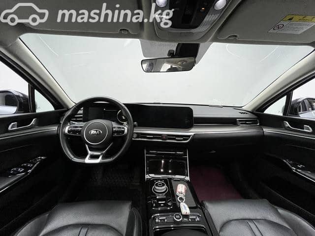 Kia K5 III 1.5 AMT