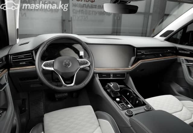 Volkswagen Touareg III Рестайлинг 2.0 AT 4WD