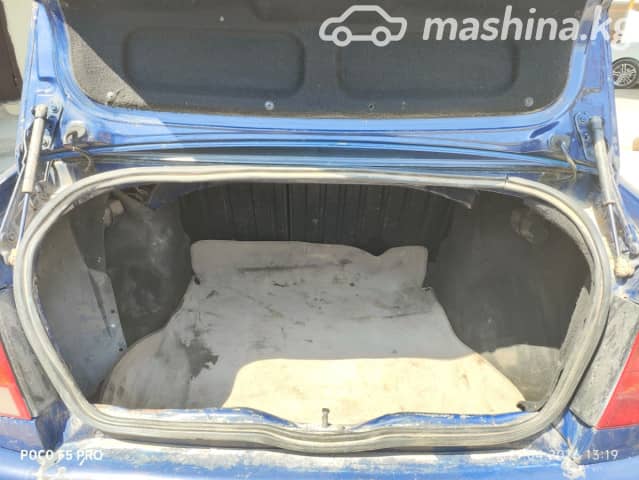 Volkswagen Polo III 1.6 MT