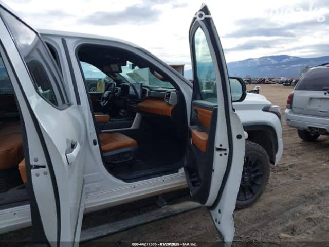 Toyota Tundra III CrewMax 3.5hyb AT 4WD