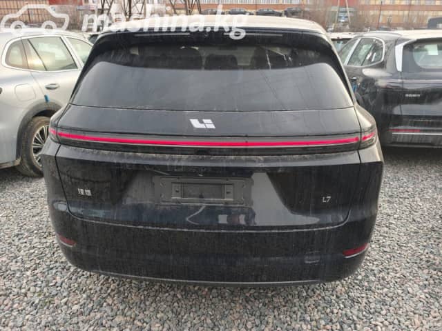 LiXiang L7 Рестайлинг 1.5hyb AT 4WD