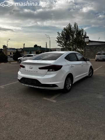 Hyundai Avante VI Рестайлинг 1.6 AT