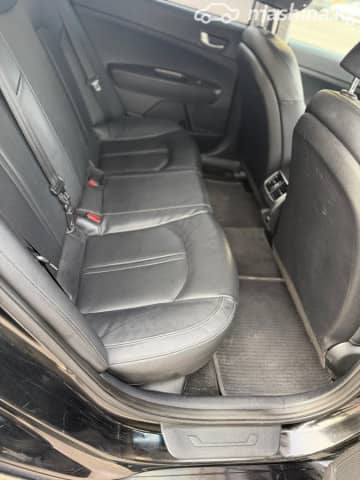 Kia K5 II 2.0 AT