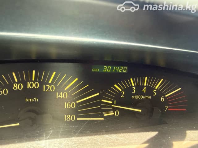 Toyota Estima II Рестайлинг 2.4 AT