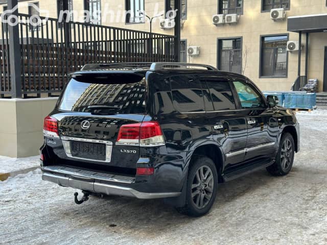 Lexus LX III 570 5.7 AT 4WD